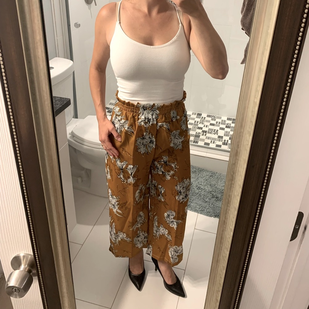 Floral wide leg pants